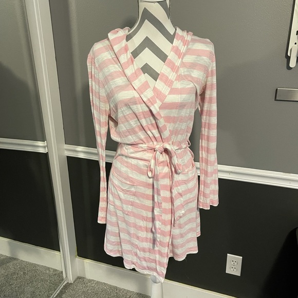 Victoria Secret Robe - Picture 2 of 6